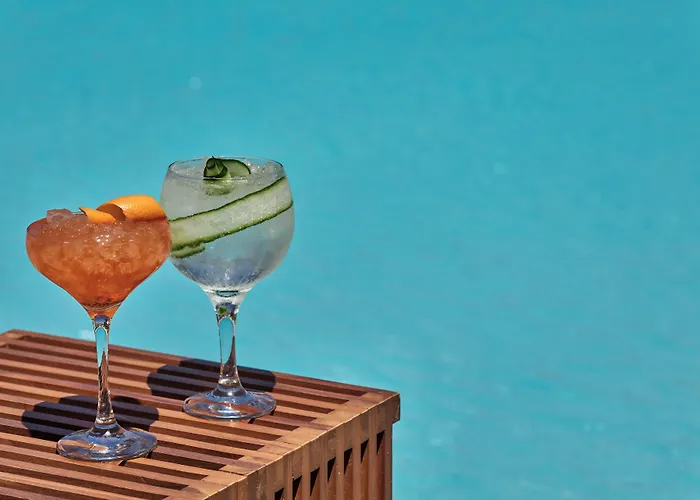 Myconian Sunrise Relais & Chateaux Ξενοδοχείο 5*